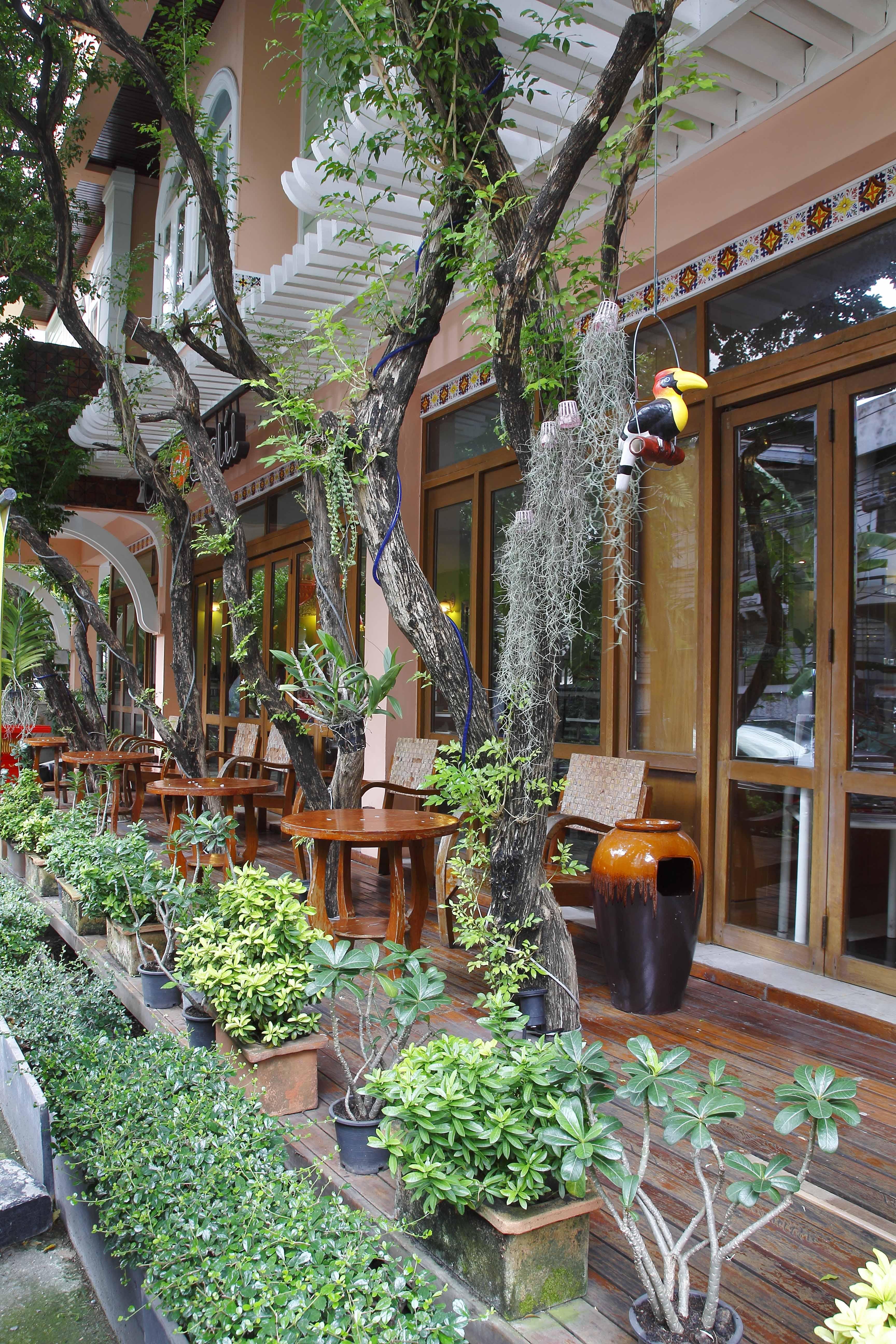 La Petite Salil Sukhumvit 8 Otel Bangkok Dış mekan fotoğraf